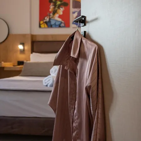 Pantheon Mytaras Daire *